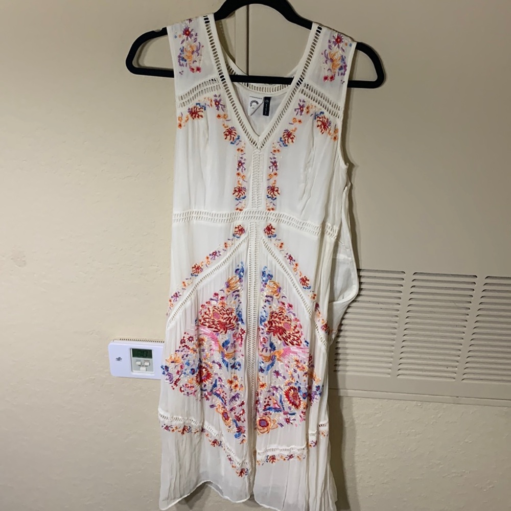 White floral anthropologie dress size 8